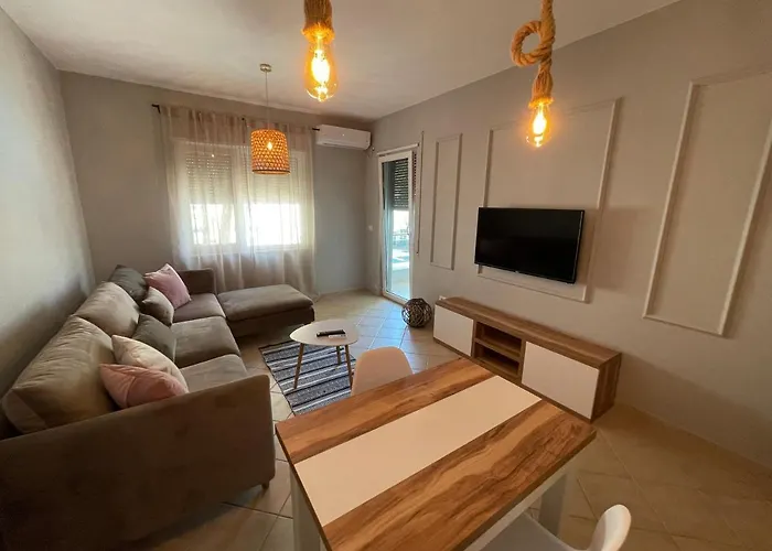 Joyb Near Golem, Durres Golem (Tirana)