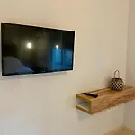 Joyb Near Golem, Durres Apartment
