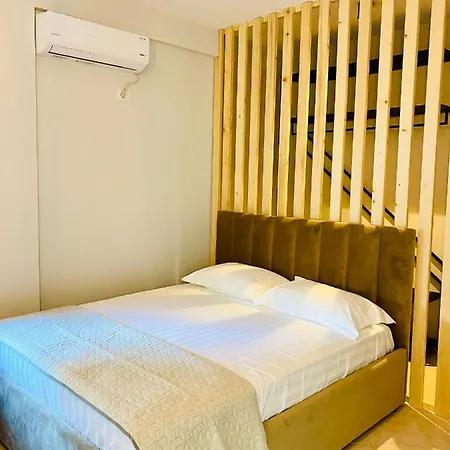 Joyb Near Golem, Durres Golem (Tirana)