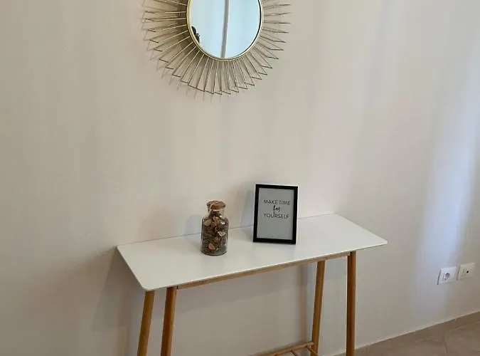 Joyb Near Golem, Durres アパート